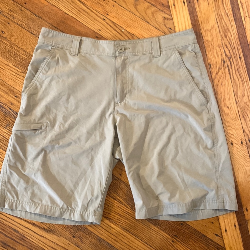 Columbia Omni-Shield Cargo Shorts -New Without Tags